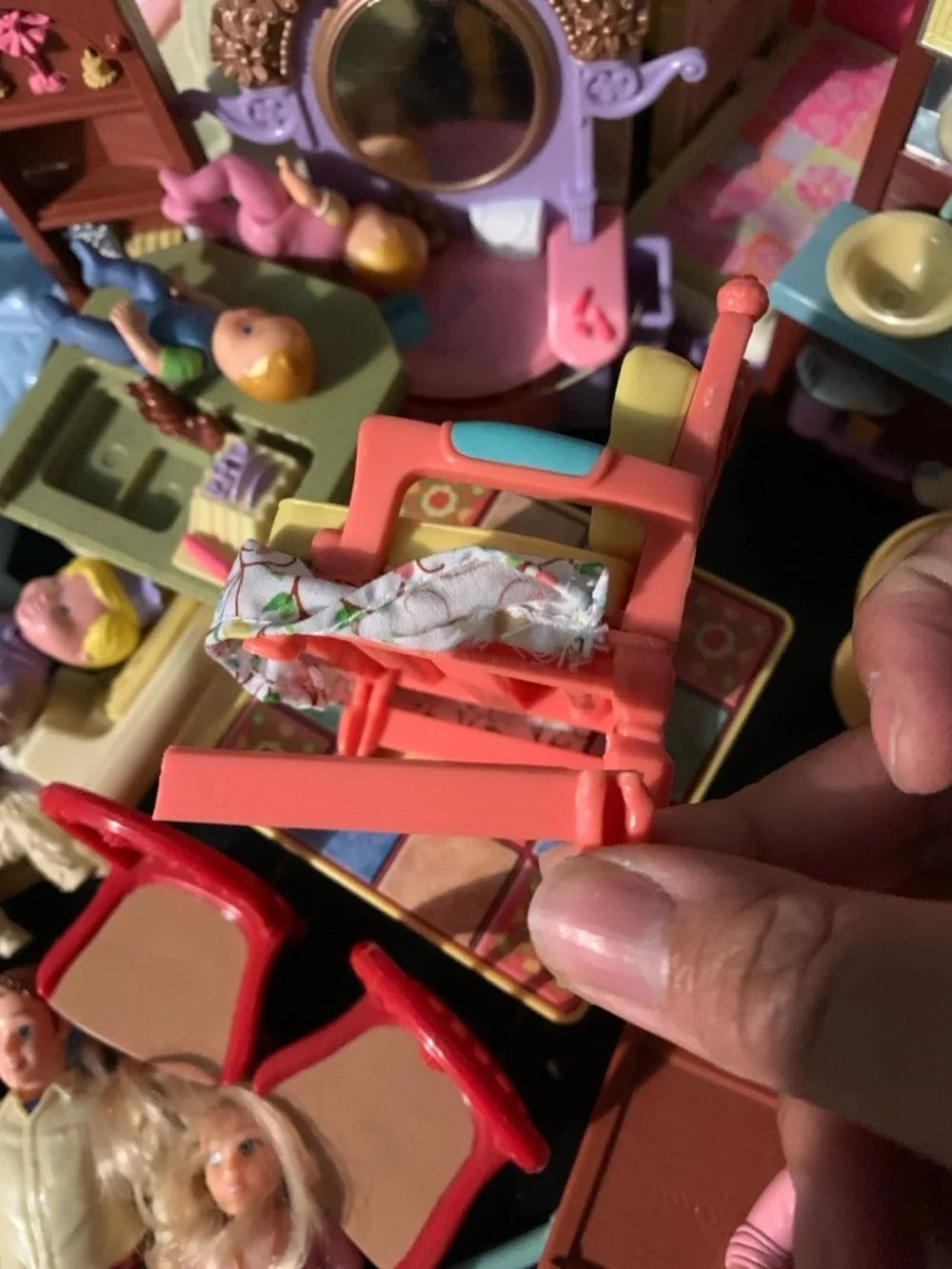 Vtg Fisher Price Loving Family Doll House Lot Furniture Bed Kitchen Characters